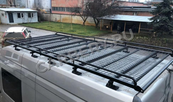 Грузовая платформа для Форд (Транзит L2H2) с сеткой